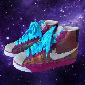 Nike / Swoosh Galactic Size 7